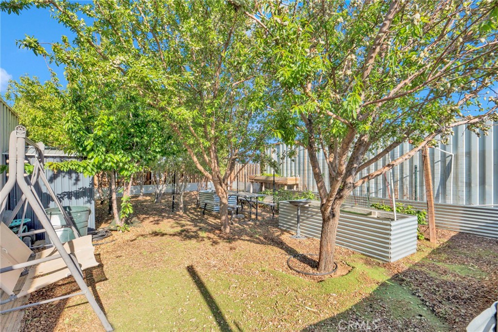 7435 Solano Road Phelan, CA 92371 - Photo 42 of 65
