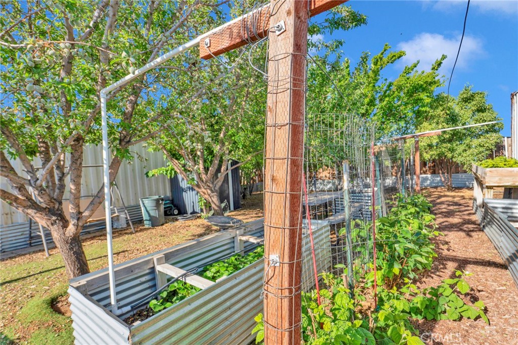 7435 Solano Road Phelan, CA 92371 - Photo 43 of 65