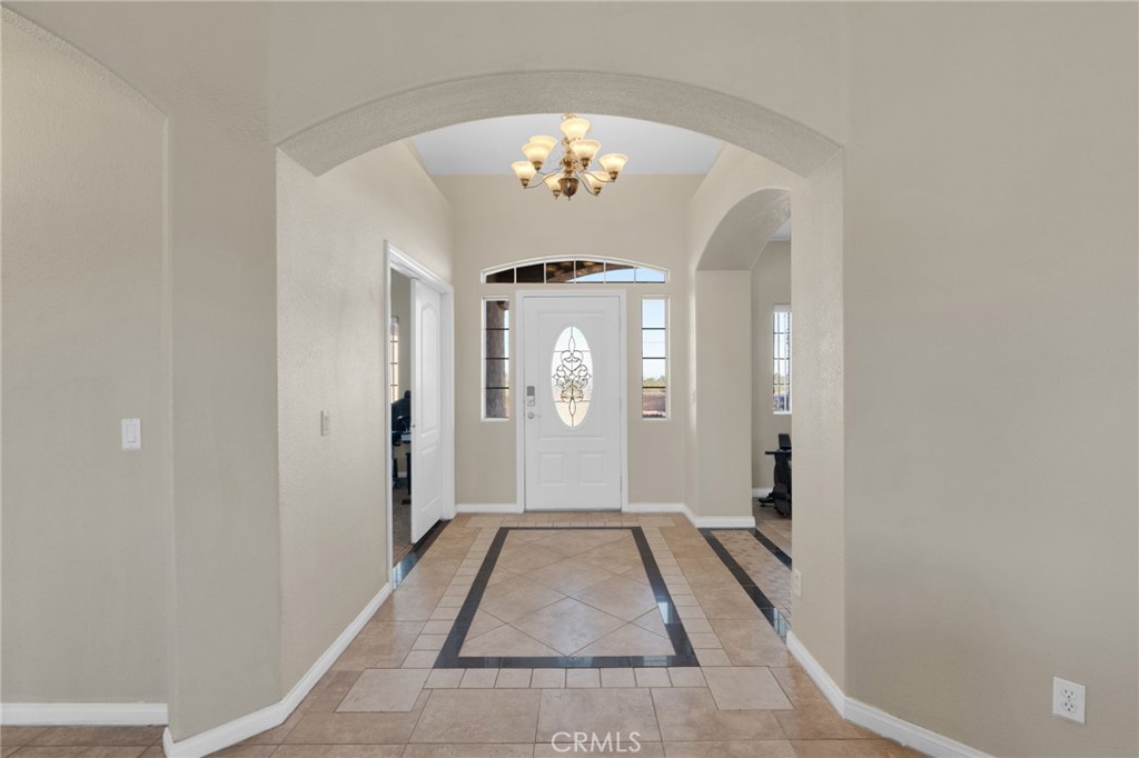 7435 Solano Road Phelan, CA 92371 - Photo 5 of 65