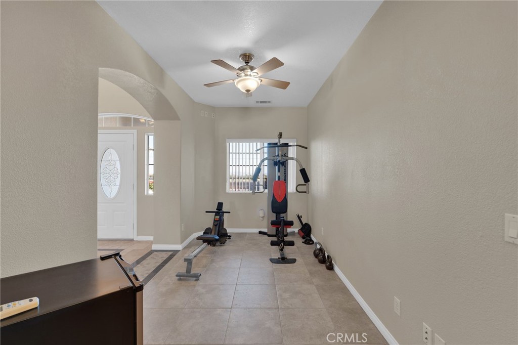 7435 Solano Road Phelan, CA 92371 - Photo 10 of 65