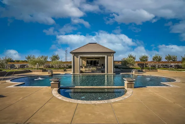 $3,790,000 | 22215 Devries Road, Lodi, CA 95242