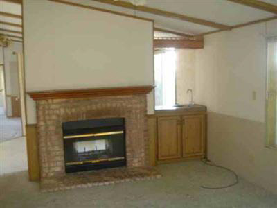 11505 Cook Road Gaines, MI 48436 - Photo 4 of 13 20136195-3.JPG