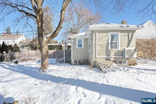 $2,150 | 31 Rea Avenue, Unit COTTAGE, Midland Park, NJ 07432