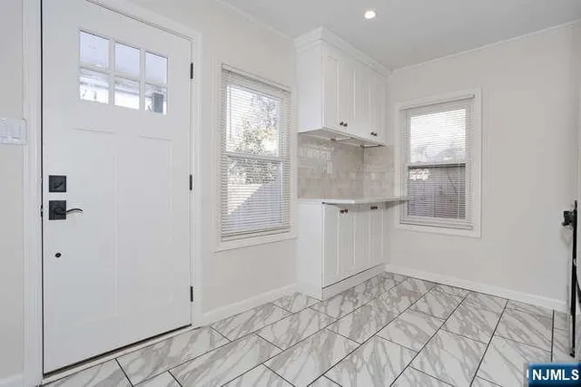 $2,150 | 31 Rea Avenue, Unit COTTAGE, Midland Park, NJ 07432