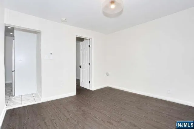 $2,150 | 31 Rea Avenue, Unit COTTAGE, Midland Park, NJ 07432