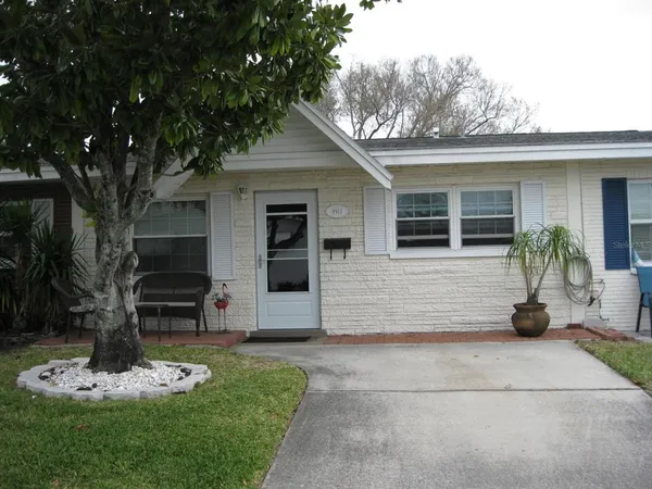 $1,700 | 9911 Dahlia Street, Unit 38, Pinellas Park, FL 33782