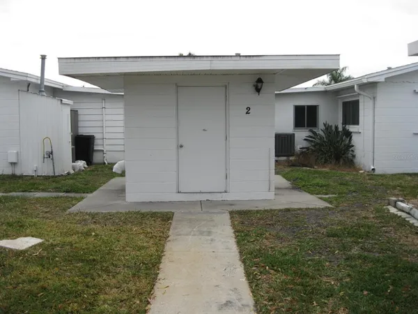 $1,700 | 9911 Dahlia Street, Unit 38, Pinellas Park, FL 33782