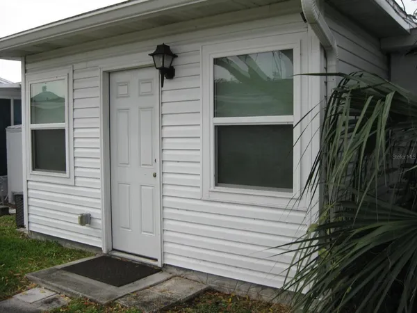 $1,700 | 9911 Dahlia Street, Unit 38, Pinellas Park, FL 33782