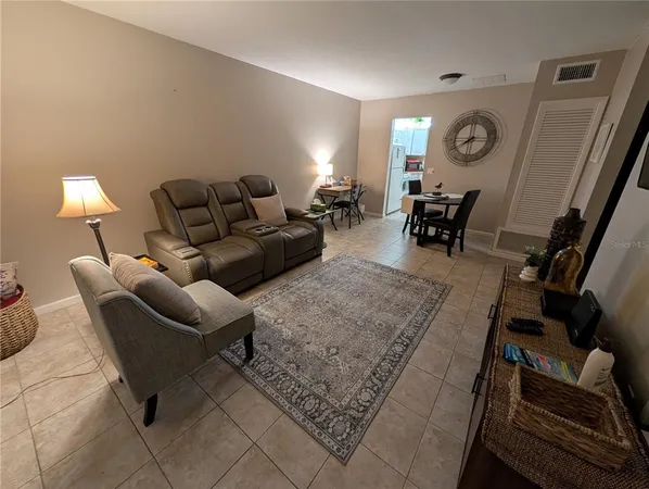 $1,700 | 9911 Dahlia Street, Unit 38, Pinellas Park, FL 33782