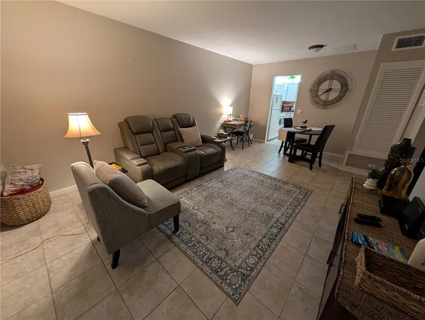 $1,700 | 9911 Dahlia Street, Unit 38, Pinellas Park, FL 33782