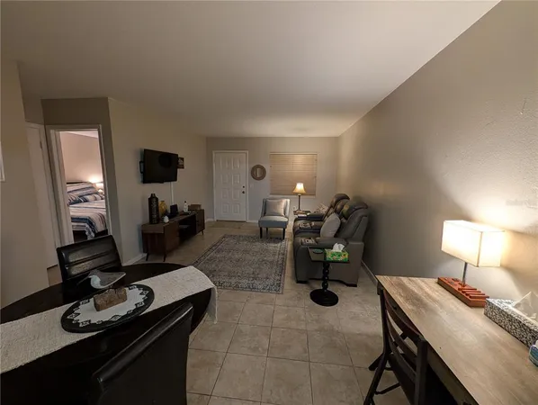 $1,700 | 9911 Dahlia Street, Unit 38, Pinellas Park, FL 33782