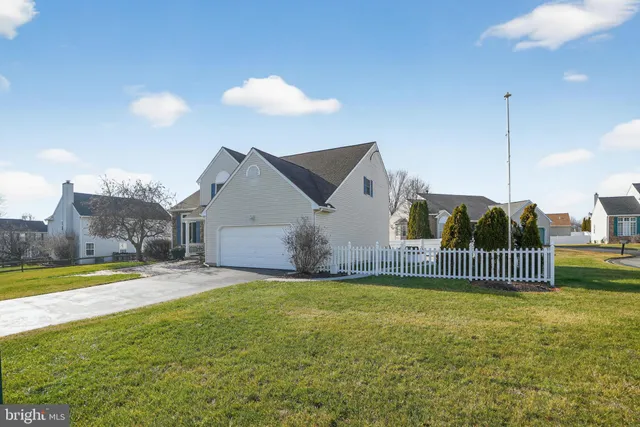 $499,900 | 5 Charcoal Court, Newark, DE 19702