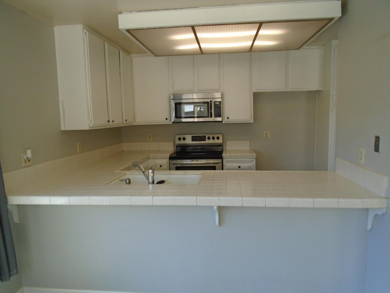 3316 Mesquite Way Modesto, CA 95355 - Photo 23 of 52