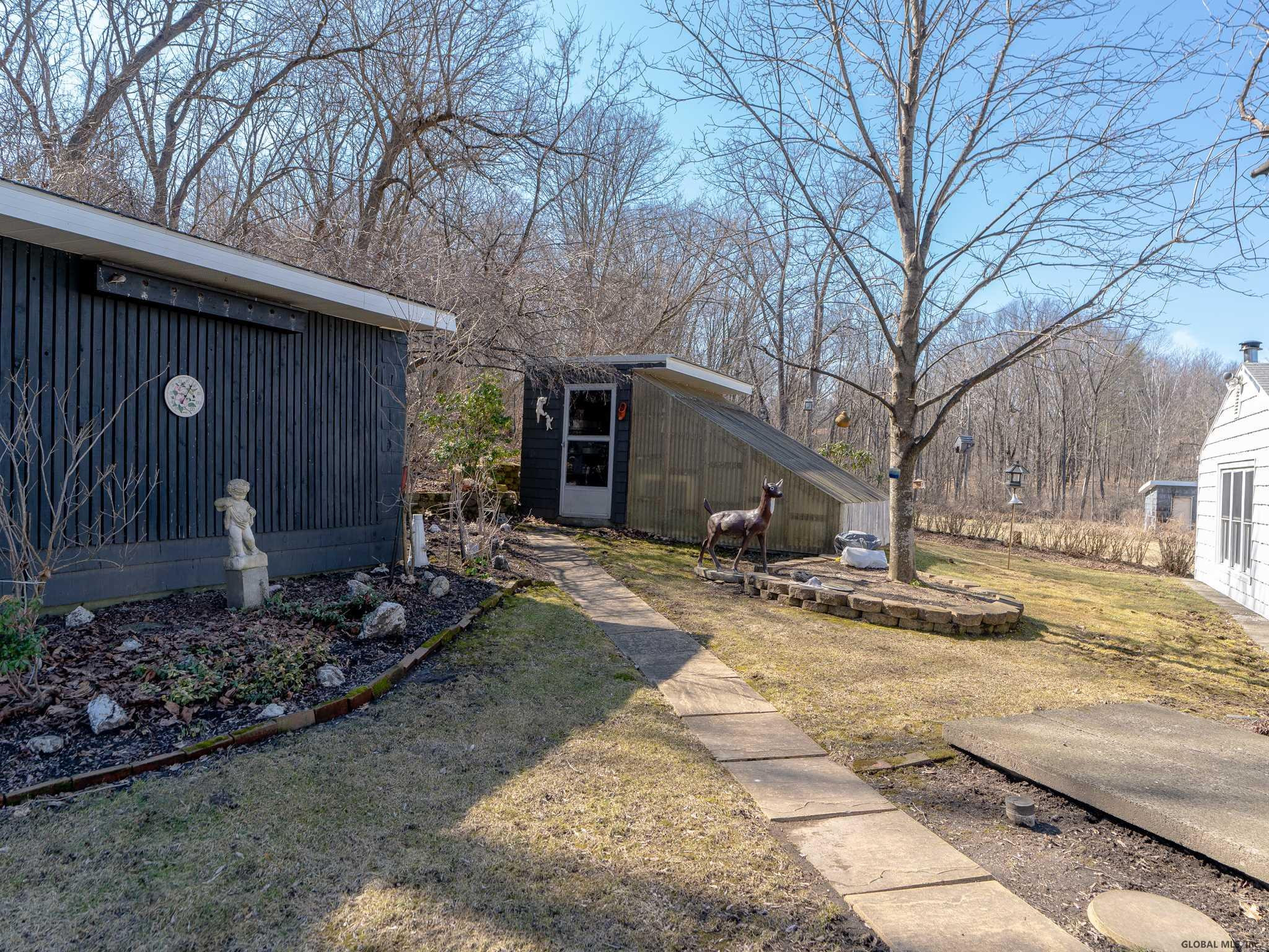 26 Parker Road Bethlehem, NY 12158 - Photo 34 of 38 Photo 34