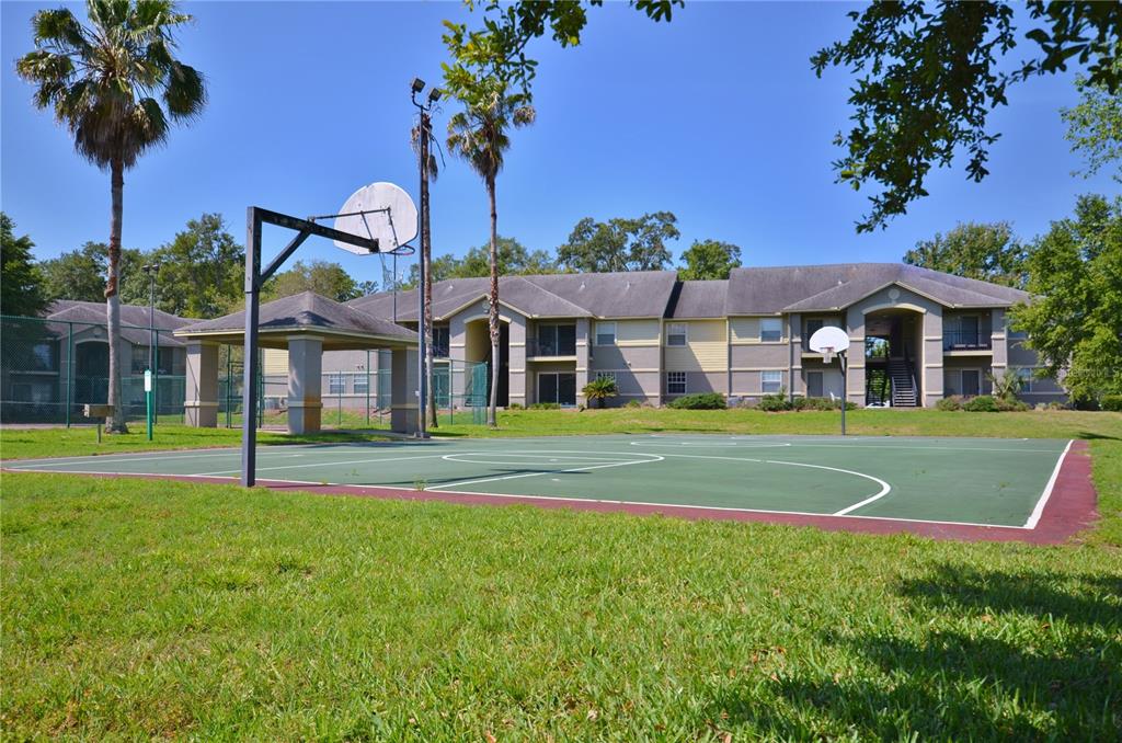 3705 Southwest 27th Street, Unit 818 Gainesville, FL 32608 - Photo 41 of 45