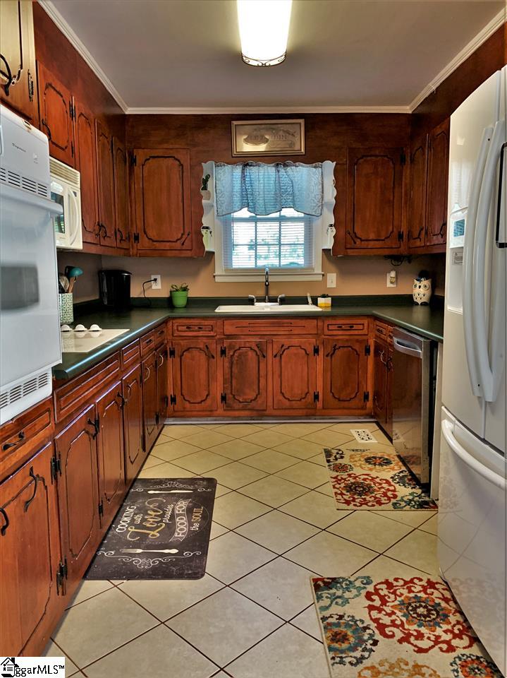 112 Summit Drive Easley, SC 29640 - Photo 8 of 18 Gallery Image 8