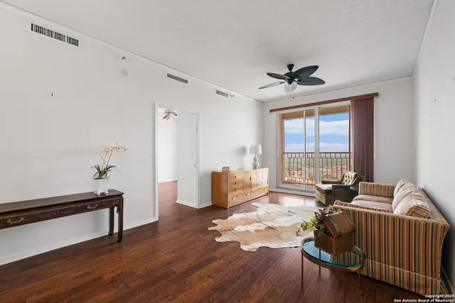 $140,000 | 1 Towers Park Lane, Unit 2107, San Antonio, TX 78209