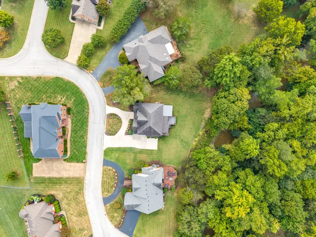 $619,000 | 305 Lincoln Way, Hopkinsville, KY 42240