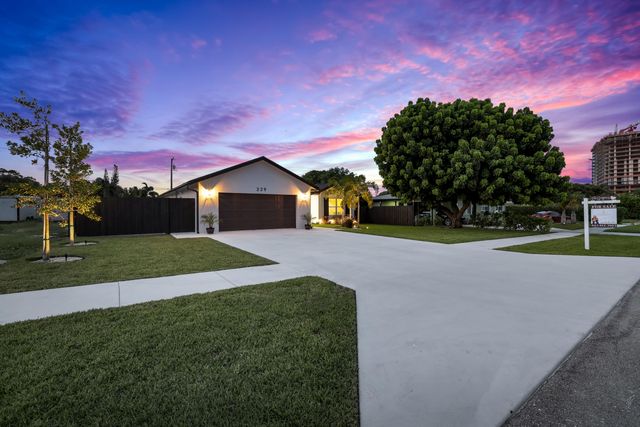 $679,900 | 229 Cypress Drive, Lake Park, FL 33403