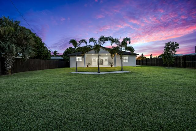 $679,900 | 229 Cypress Drive, Lake Park, FL 33403