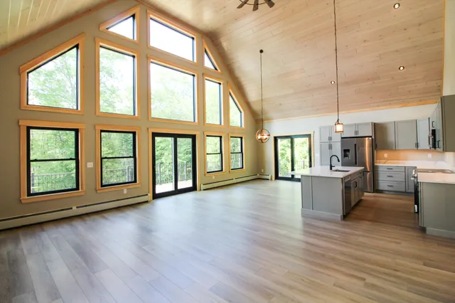 $815,000 | 11 Snow Cap Lane, Bethel, ME 04217