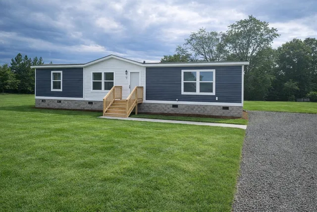 $297,700 | 1505 West Main Street, Harleyville, SC 29448