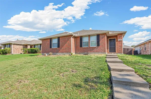$2,050 | 3078 Limestone Hill Lane, Rockwall, TX 75032