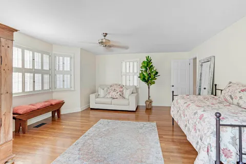 $2,150,000 | 17 Oakdale Drive, Edgartown, MA 02539