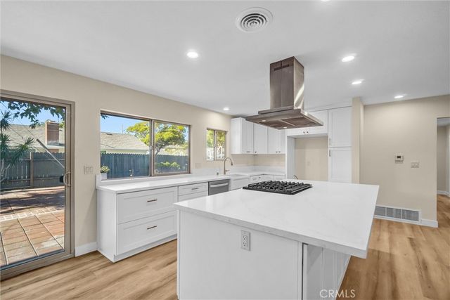 $1,500,000 | 3157 Cork Lane, Costa Mesa, CA 92626
