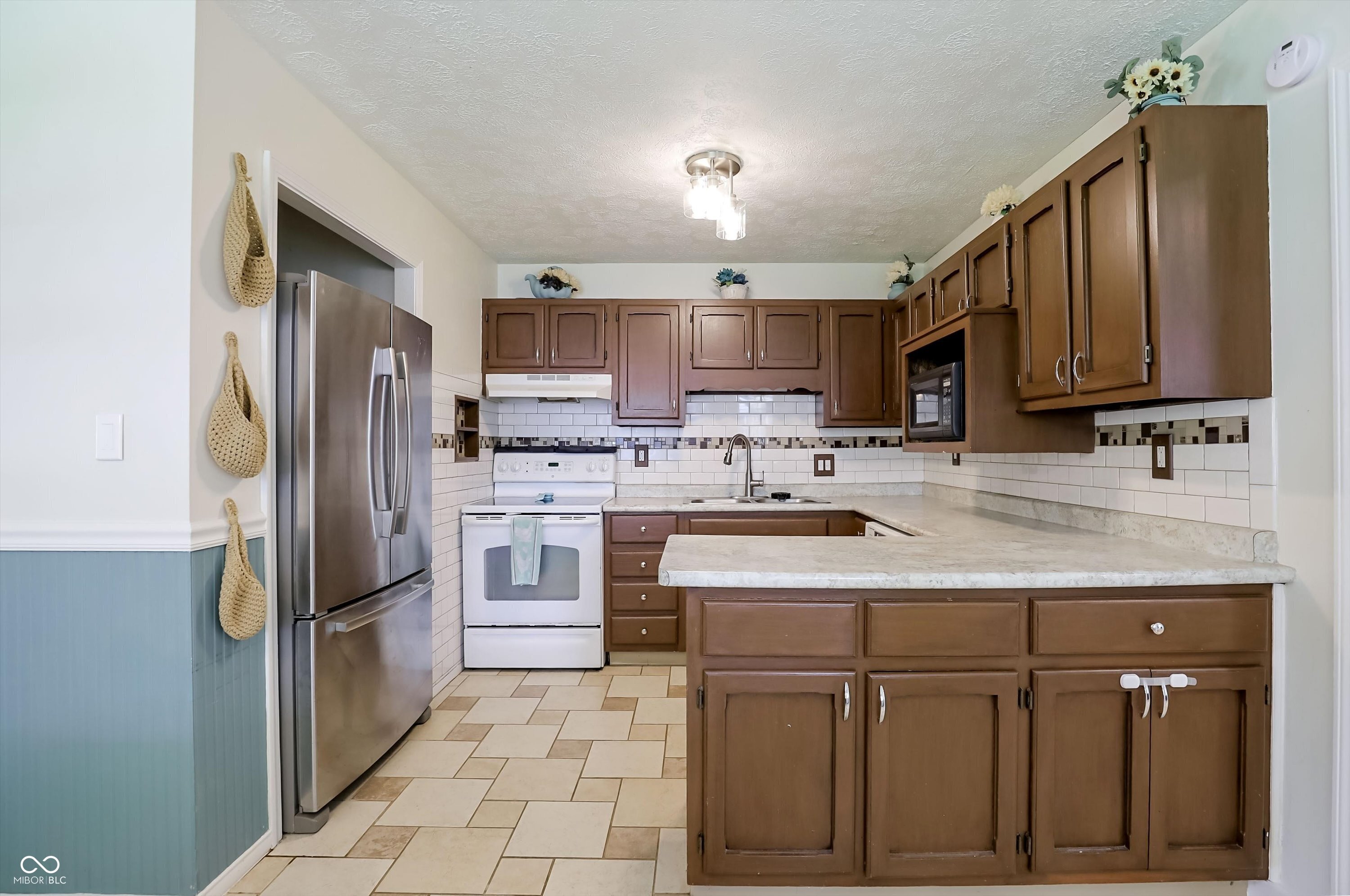 903 Sawmill Road Whiteland, IN 46184 - Photo 10 of 25