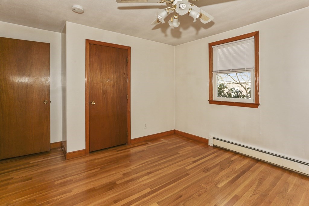 14 Oak Road Waltham, MA 02451 - Photo 8 of 23