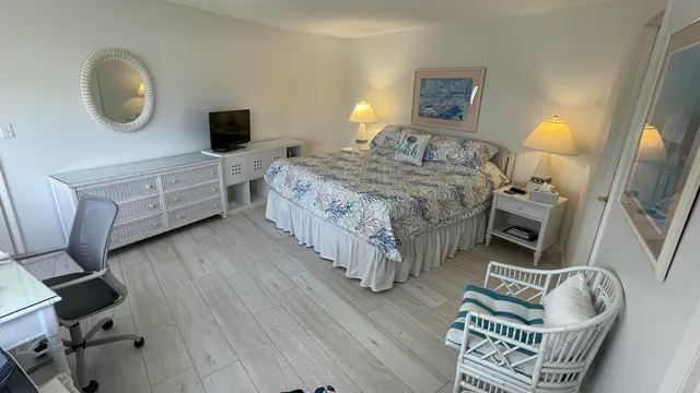 $2,600 | 2800 North Ocean Drive, Unit A6A, Riviera Beach, FL 33404