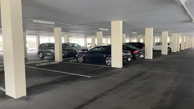 $2,600 | 2800 North Ocean Drive, Unit A6A, Riviera Beach, FL 33404