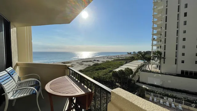 $2,600 | 2800 North Ocean Drive, Unit A6A, Riviera Beach, FL 33404