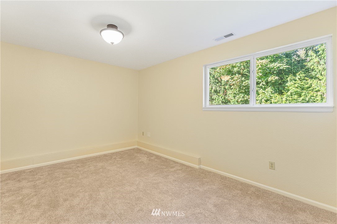 1921 172nd Place Southeast Bothell, WA 98012 - Photo 14 of 24 Gallery Image 14