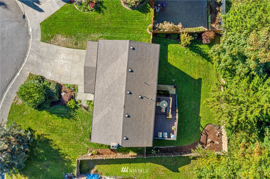 1921 172nd Place Southeast Bothell, WA 98012 - Photo 3 of 24 Gallery Image 3