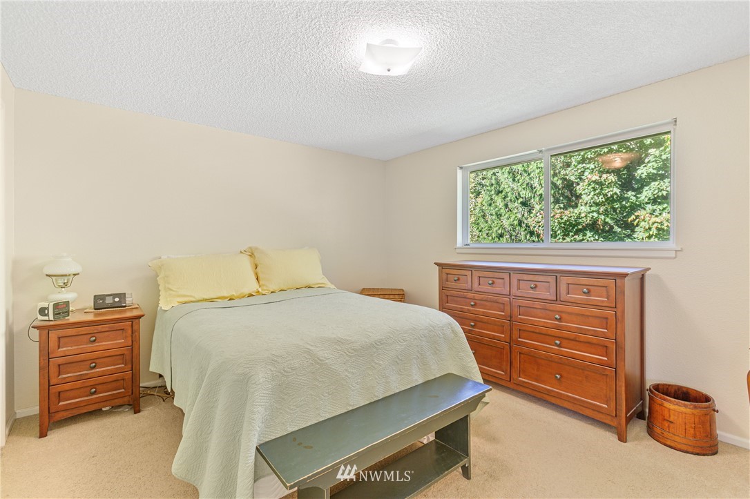 1921 172nd Place Southeast Bothell, WA 98012 - Photo 9 of 24 Gallery Image 9