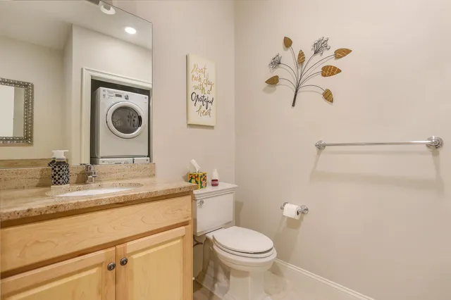 $486,000 | 12 Braemoor Woods Road, Unit 206, Salem, NH 03079