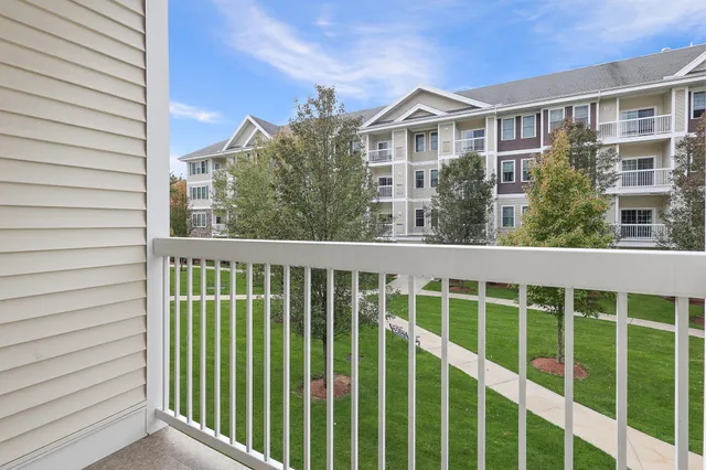 $486,000 | 12 Braemoor Woods Road, Unit 206, Salem, NH 03079