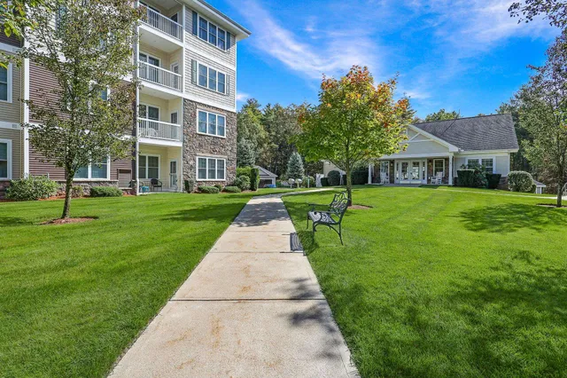 $486,000 | 12 Braemoor Woods Road, Unit 206, Salem, NH 03079