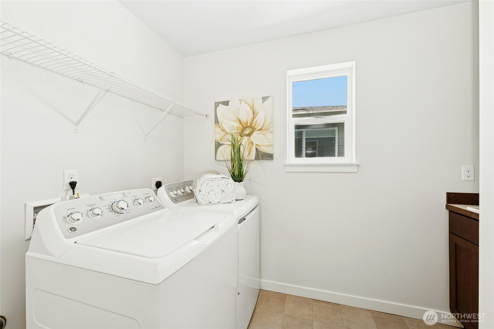 4309 231st Place Southeast Bothell, WA 98021 - Photo 27 of 40 a utility room with dryer and washer
