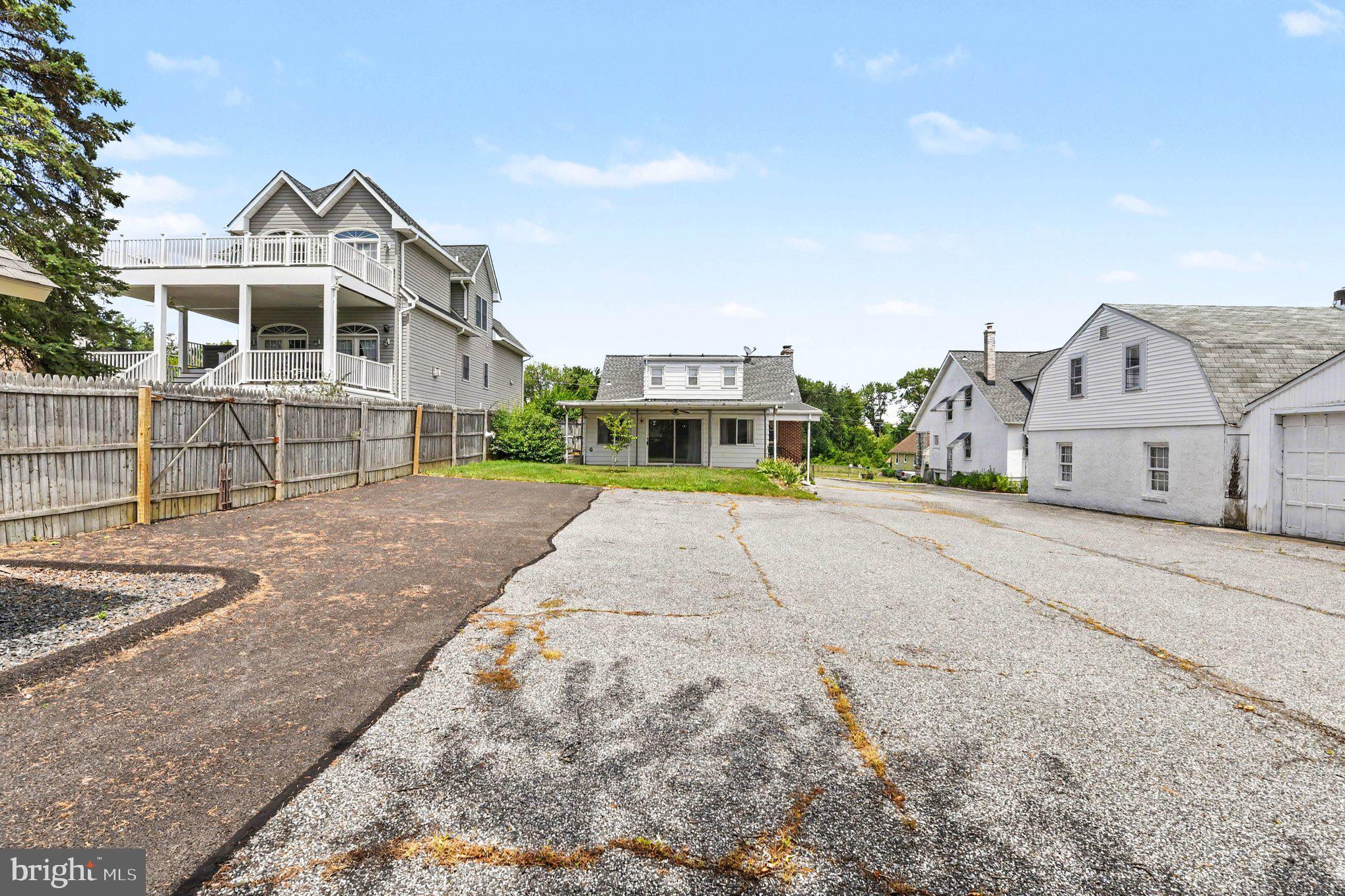 4125 Cliffvale Road Nottingham, MD 21236 - Photo 15 of 24 Spacious property with endless potential.