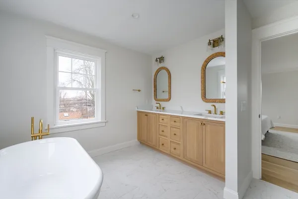 $2,995,000 | 33 Beaver Dam Road, Scituate, MA 02066