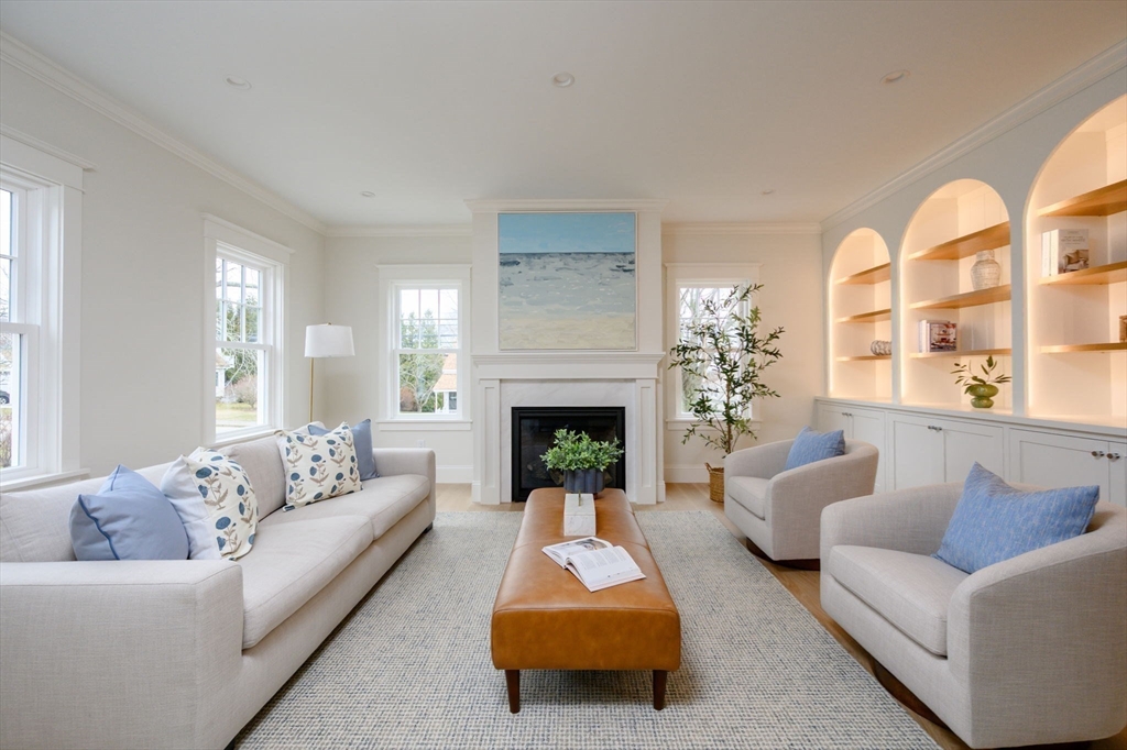 33 Beaver Dam Road Scituate, MA 02066 - Photo 3 of 42