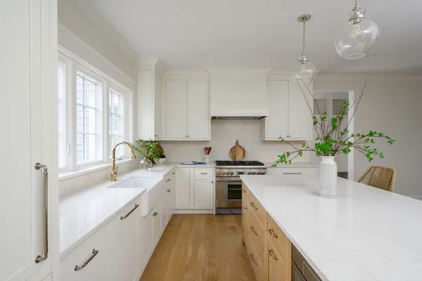 $2,995,000 | 33 Beaver Dam Road, Scituate, MA 02066