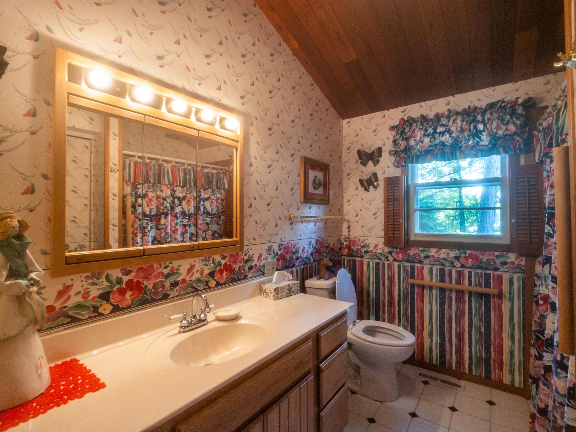 7324 Yanchus Road Three Lakes, WI 54562 - Photo 10 of 30 Gallery Image 10