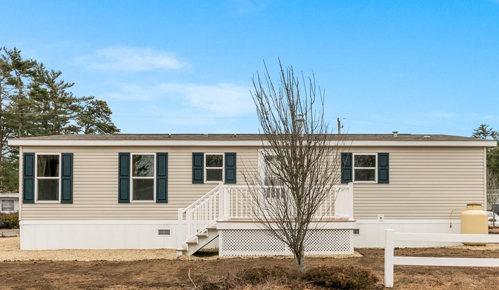 8 Swifts Beach Road, Unit 35 Wareham, MA 02571 - Photo 5 of 36 Gallery Image 5