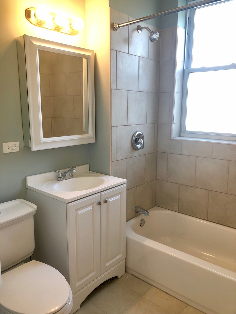 1908 North Keystone Avenue, Unit 3 Chicago, IL 60639 - Photo 4 of 6