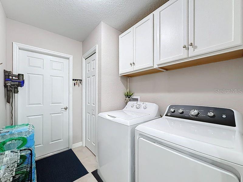 20156 Southwest 83rd Place Dunnellon, FL 34431 - Photo 21 of 28 a utility room with dryer and washer