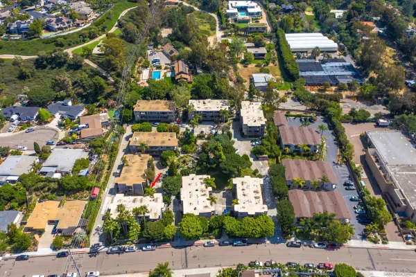 $589,900 | 155 Rosebay Drive, Unit 37, Encinitas, CA 92024